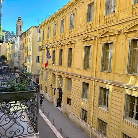 Bohemian Hideaway In The Old Nice