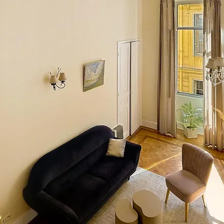 Apartment Bohemian Hideaway In The Old